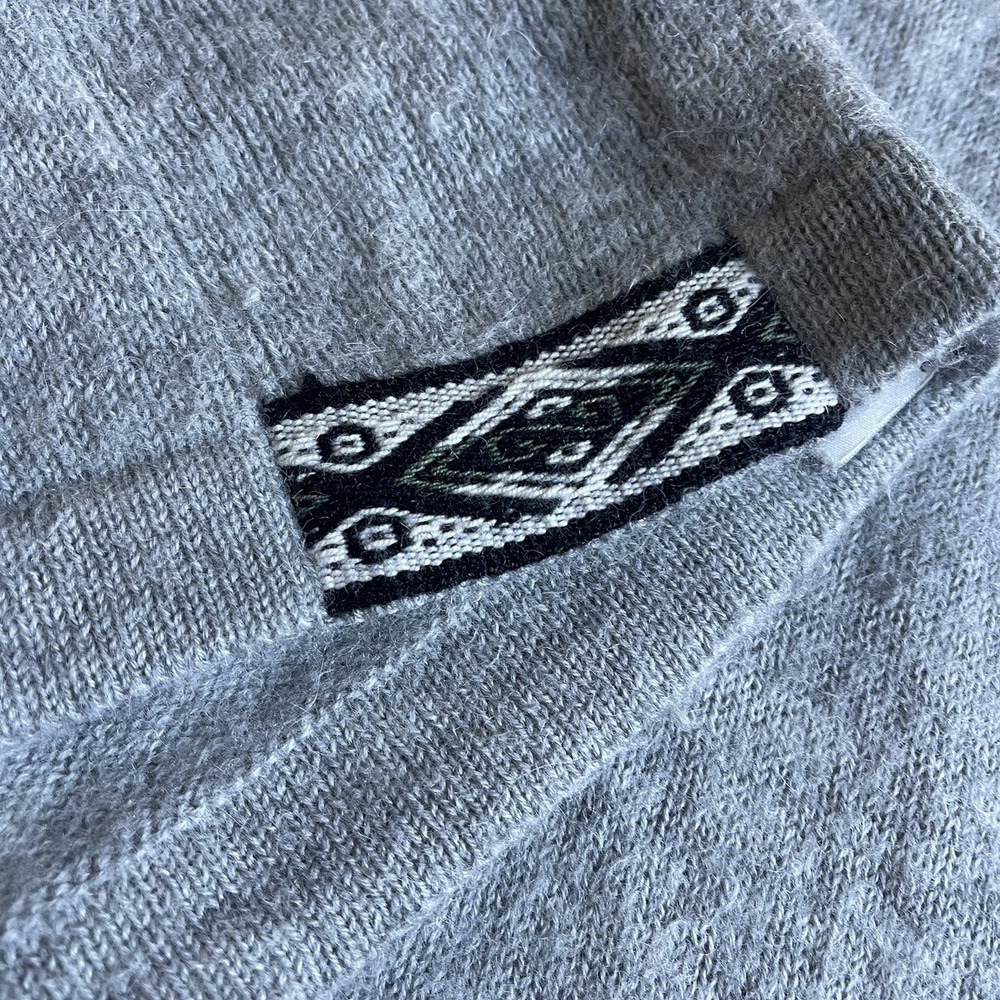 PAKA Royal Alpaca Size Medium Wool Crewneck Sweater in Heather Gray Handmade - Picture 5 of 9